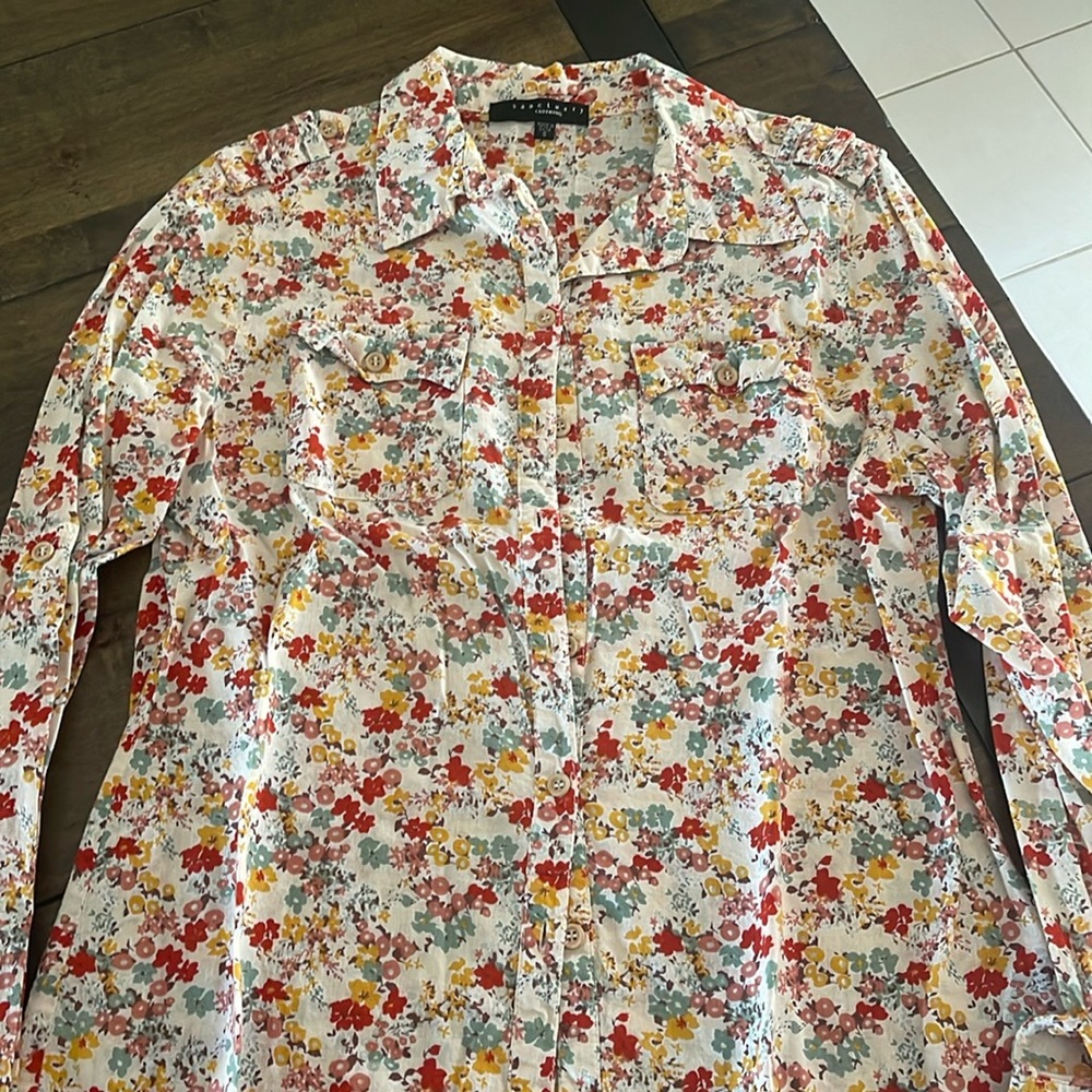 Pre-loved Sanctuary Floral Button Down with Roll Tab Sleeves Size Small